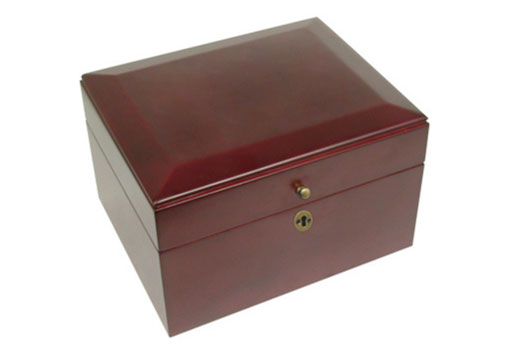 Memory Chest Cherry Engraved